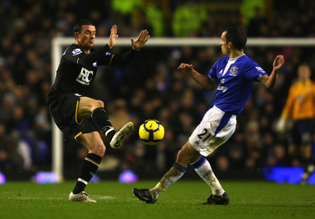 Birmingham's Barry Ferguson (left) contests possession with Everton's Leon Osman
